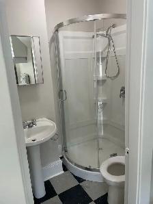 Large Bachelor Apartment For Rent - Photo 5