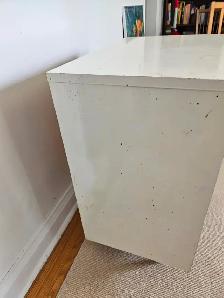 Small 3 drawer dresser - Photo 4