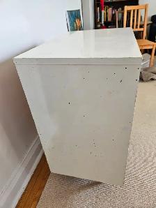 Small 3 drawer dresser - Photo 5