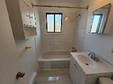 GRAND 4 ½ RÉNOVÉ – DISPONIBLE SEPTEMBRE - Photo 3