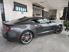 2017 Chevrolet Camaro 2SS Coupe 6.2L V8 Manual Transmission - Photo 3