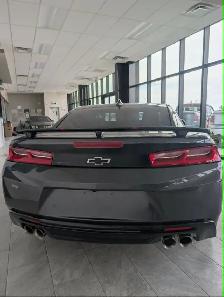 2017 Chevrolet Camaro 2SS Coupe 6.2L V8 Manual Transmission - Photo 4
