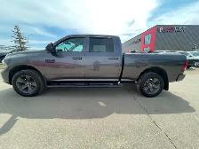2015 Dodge Ram 1500 Sport 5.7L HEMI V8 8-Speed Automatic 4x4 - Photo 4