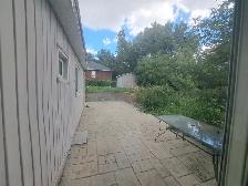 Freshly Renovated 3 Bedroom | Incl. Utilities   Cable   Internet - Photo 2