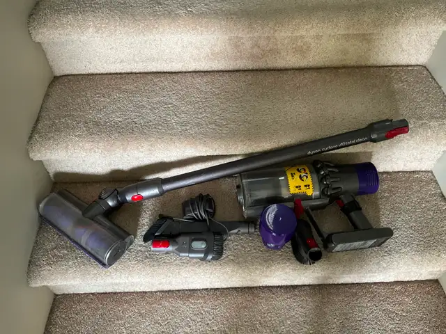Dyson Cyclone V10 Total Clean