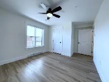 1Bed   DEN, TOP FLOOR w/Balcony, 310-40 Patience, Avail Nov.1 - Photo 14