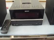 SONY COMPACT STEREO SYSTEM - LIKE NEW - Photo 3
