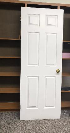 DOORS - Interior Good Condition! - Photo 2