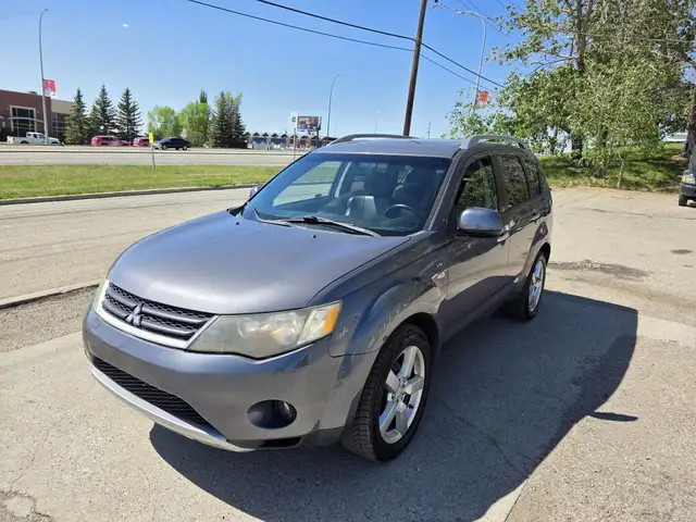 2008 Mitsubishi Outlander 4WD 7 Passenger Leather Heated Seats S