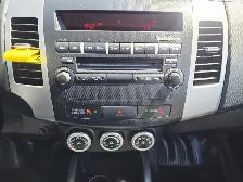 2008 Mitsubishi Outlander 4WD 7 Passenger Leather Heated Seats S - Photo 16
