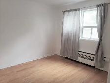 One-Bedroom Apartment for Rent – Prime Forest Hill Location - Photo 2