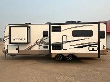 2018 Forest River Rockwood 2612WS, SPACIOUS, COUPLES UNIT - Photo 5