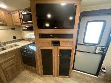 2018 Forest River Rockwood 2612WS, SPACIOUS, COUPLES UNIT - Photo 18