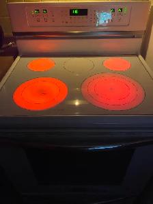 Frigidaire Electric Stove