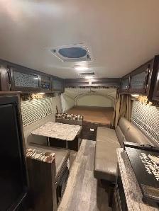 2017 Coachman Apex APT15X Hybrid Travel trailer - Photo 4