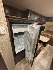 2017 Coachman Apex APT15X Hybrid Travel trailer - Photo 7