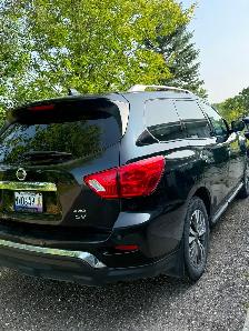 Nissan Pathfinder SV 7 seater SUV - Photo 2