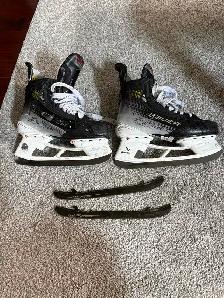 Bauer Hyperlite Hockey Skates - Photo 3
