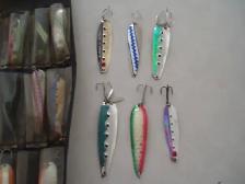 36  TROLLING SPOONS WITH ROLL OUT CASE  - FISHING GEAR - Photo 4