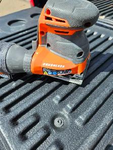 Ridgid 1/4 Sheet Sander, cordless. no battery, like new. $ 25 - Photo 2