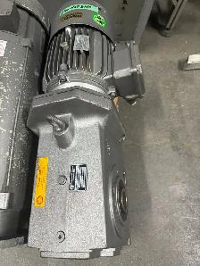 5hp, 90 RPM, Nord Gear Motor SK 92772 - 112MH/4 Gear Reducer