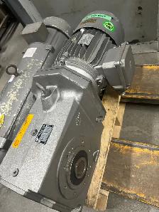 5hp, 90 RPM, Nord Gear Motor SK 92772 - 112MH/4 Gear Reducer - Photo 6