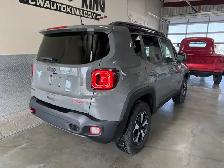 2020 Jeep Renegade Trailhawk / Full Options / Sky Open Air Roof - Photo 3