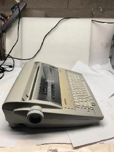 Brother GX-6750 Daisywheel electronic typewriter - Photo 4