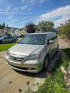 $2500, 2006 Honda Odyssey EX-L minivan