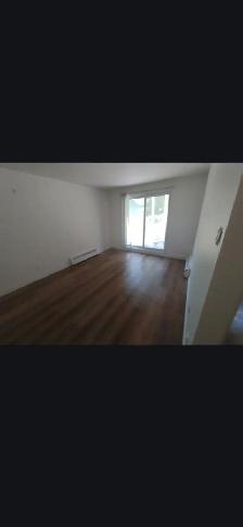 1ER SEPTEMBRE, CHARLESBOURG, 3 1/2 RÉNOVÉ À 849$ CHAUFFÉ, EAU CH - Photo 6