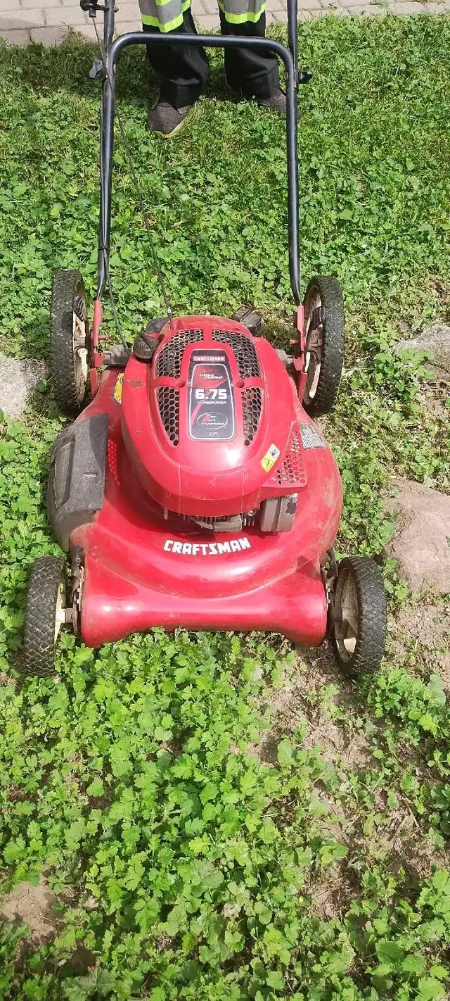 lawn mower $ 100 runs first pull