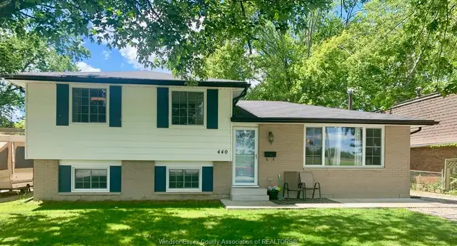 OPEN HOUSE 4BED/2 BATH AMHERSTBURG