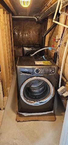 2 Bedroom Basement Apartment in Oshawa - Photo 7