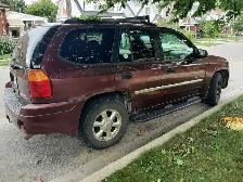 2006 GMC ENVOY SLT 4x4 with a SOLID DRIVETRAIN & CLEAN INTERIOR! - Photo 3