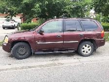 2006 GMC ENVOY SLT 4x4 with a SOLID DRIVETRAIN & CLEAN INTERIOR! - Photo 4