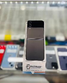 Samsung Z Flip 5 512GB (Store Warranty)