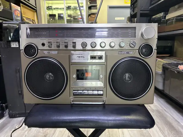 Candle JTR-1286B AM/FM Cassette Boombox