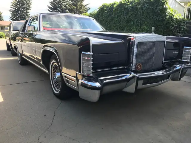78’ Town Coupe- Continental