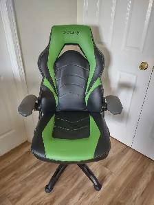 An Stylish Computer Gaming or Study Chair - Photo 6