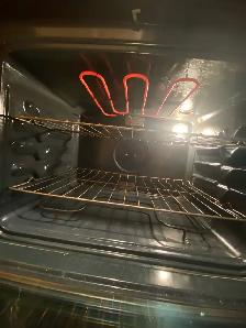 Frigidaire apartment  Size Electric Stove - Photo 5