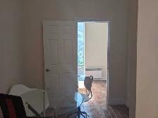 FULLY FURNISHED ONE BEDROOM UNIT WITH A DEN - Photo 4