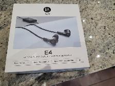 B&O Play E4