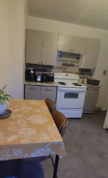 BEDROOM FOR RENT - Photo 6