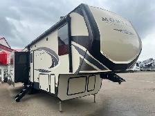 2019 Keystone Montana High Country 344RL, SPACIOUS LUXURIOUS