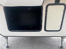 2019 Keystone Montana High Country 344RL, SPACIOUS LUXURIOUS - Photo 10