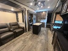 2019 Keystone Montana High Country 344RL, SPACIOUS LUXURIOUS - Photo 23