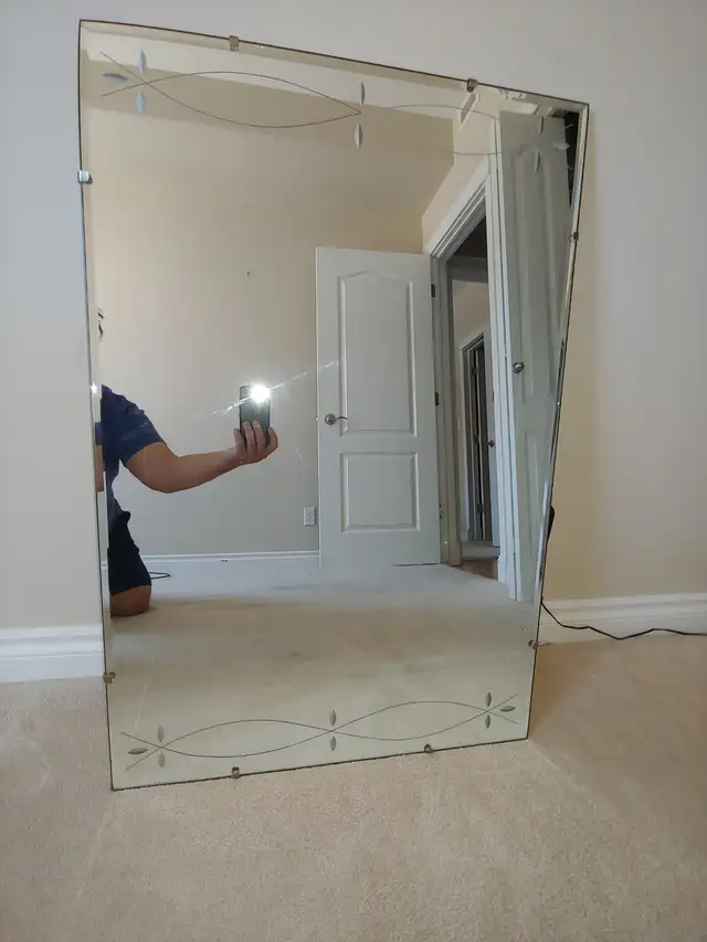 Decorative mirror