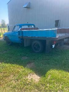Trucks for sale - Photo 9