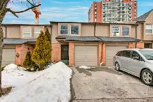 HUGE 4 DEN Townhouse for Rent for Lease (Meadowvale)