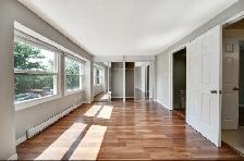 HUGE 4 DEN Townhouse for Rent for Lease (Meadowvale) - Photo 6